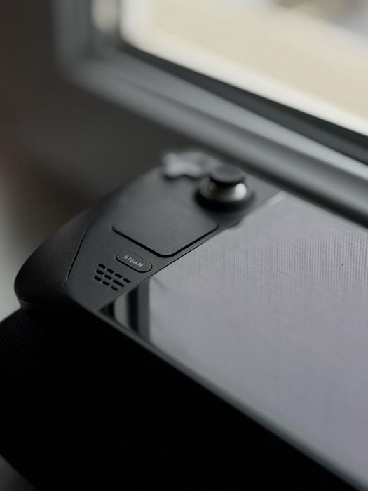 Продам Steam deck 256 Гб.