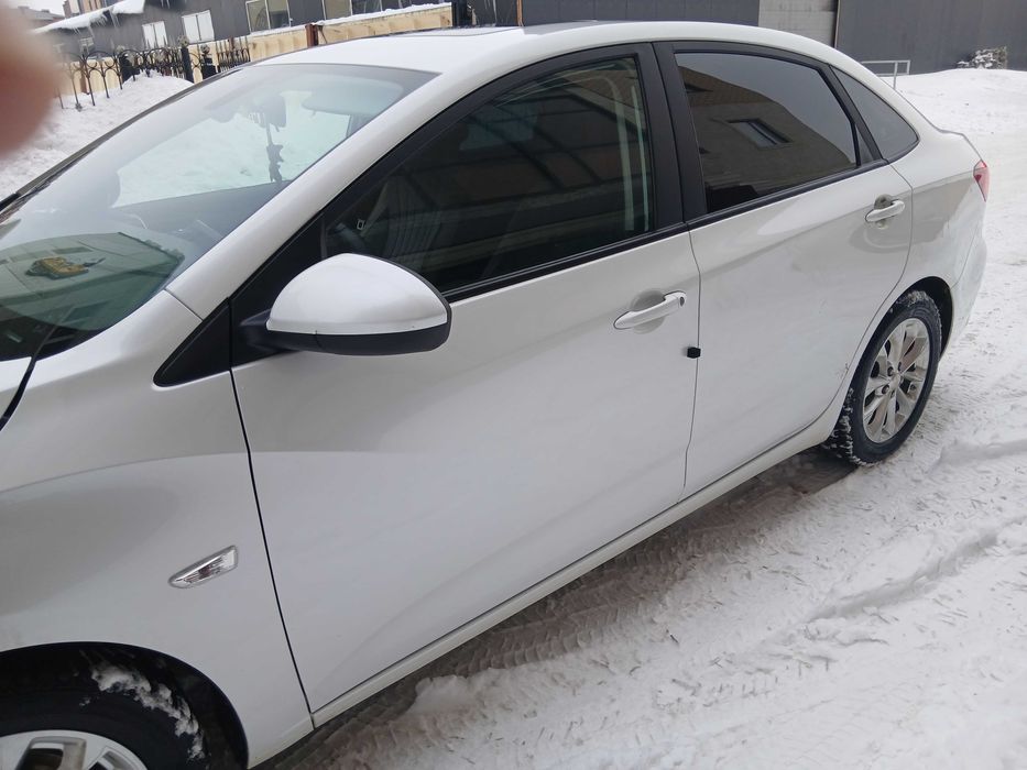 Продам Шевролет"Монза