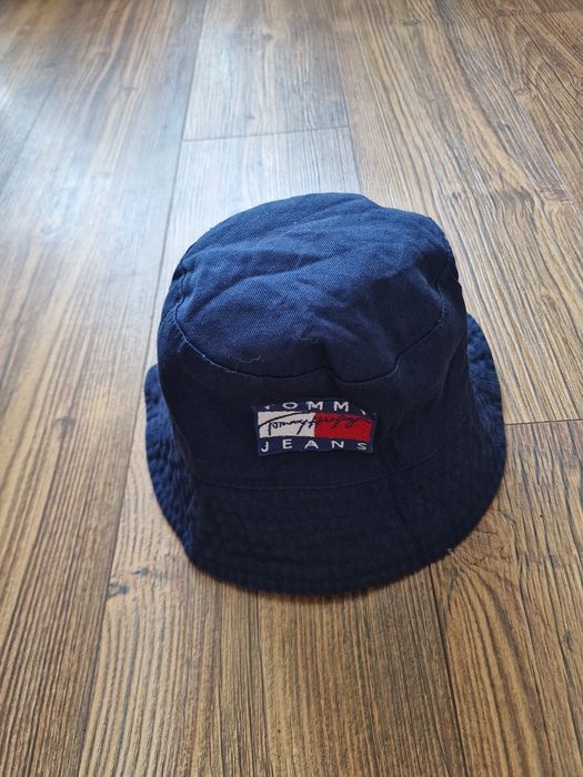 Страхотна шапка TOMMY HILFIGER,  унисекс,  един размер