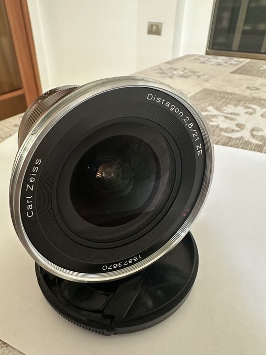 Carl Zeiss Distagon T 21mm f/2.8 ZE