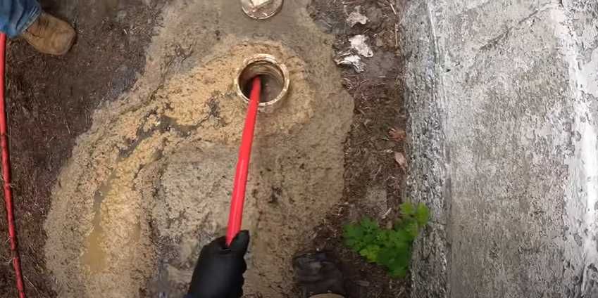 Устранение засор в канализации прочистка чистка труб септика Сантехник ...