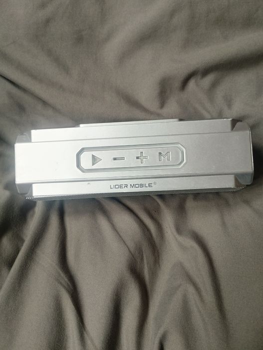 Блютузная колонка