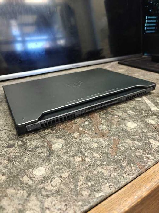Запазен лаптоп Asus Gaming A-15 с висока производителност Екран - 15.6 инча FHD