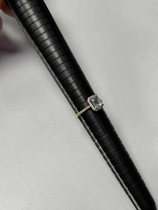 Продавам Златен Дамски Пръстен 14к 585