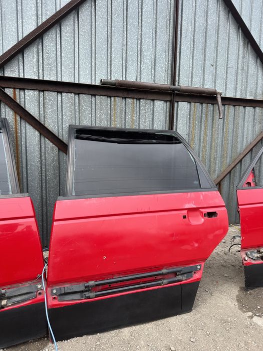 Дверь Пассат Б3 Passat B3 универсал