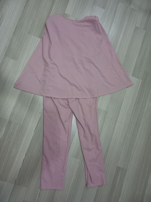 Salopeta cu pelerina de dama 36 S