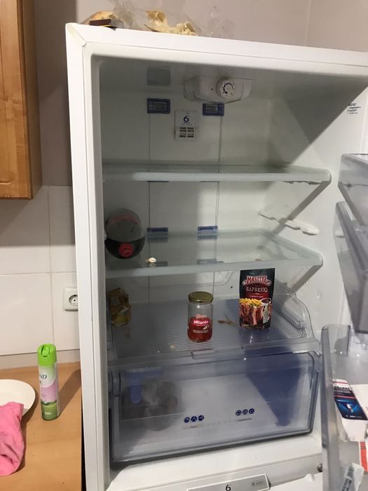 Холодильник большой