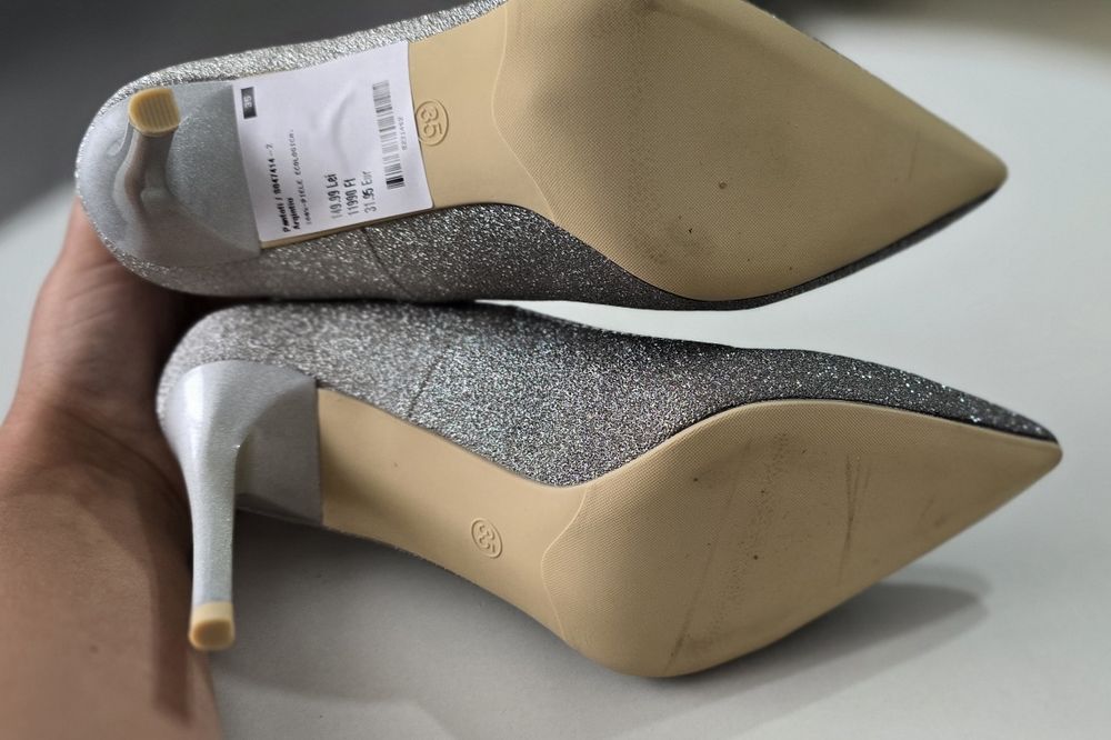 Pantofi marimea 35