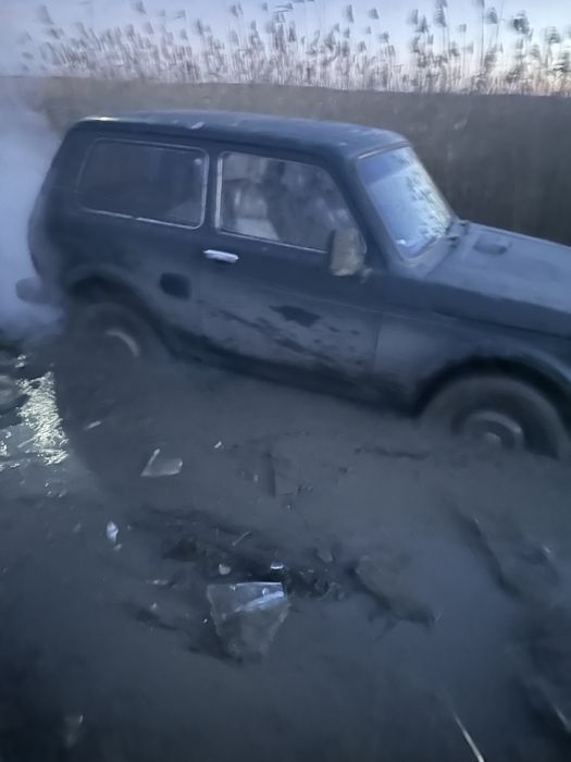 Продам нива 21213