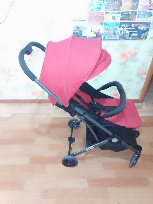 Продам коляску б.у в нормальном состоянии