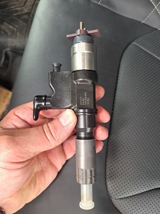 Форсунки на двигатель 4НК1