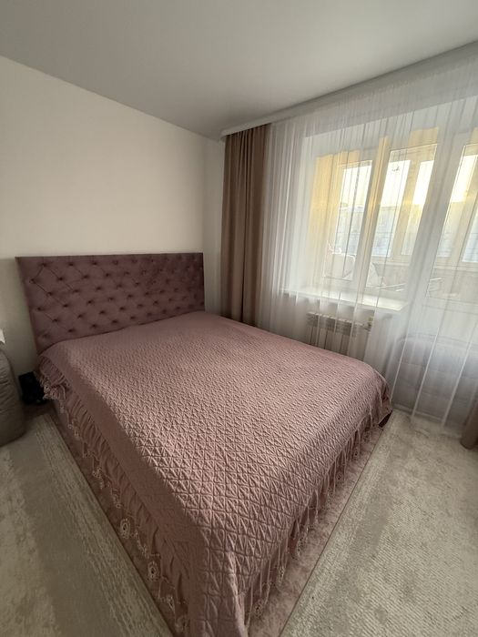 Кровать с матрасом