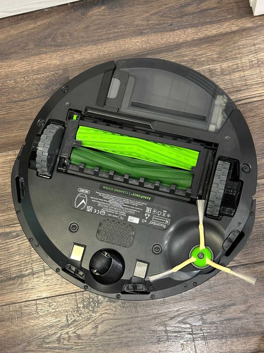 iRobot Roomba e5 робот прахосмукачка + зарядна станция, нов филтър и виртуална стена