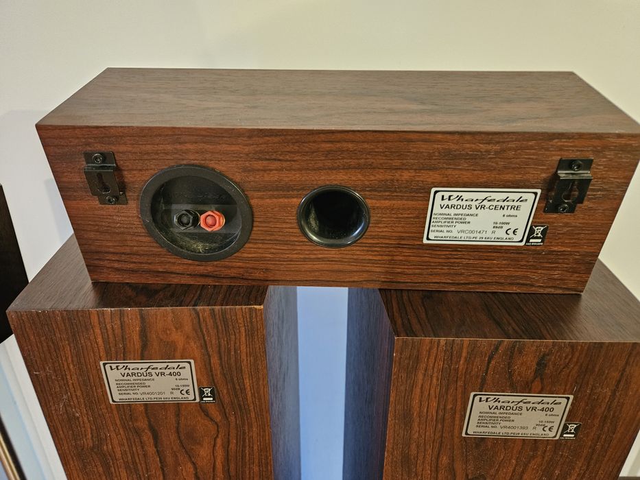 Boxe Wharfedale Vardus VR400 UK  sistem5.1