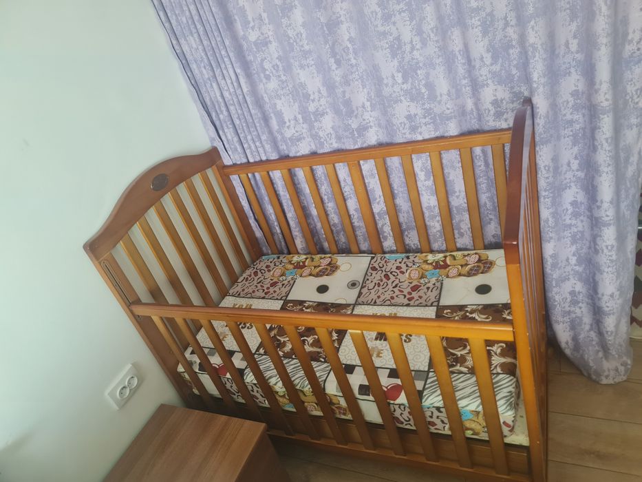 Детская кровать с матрасом