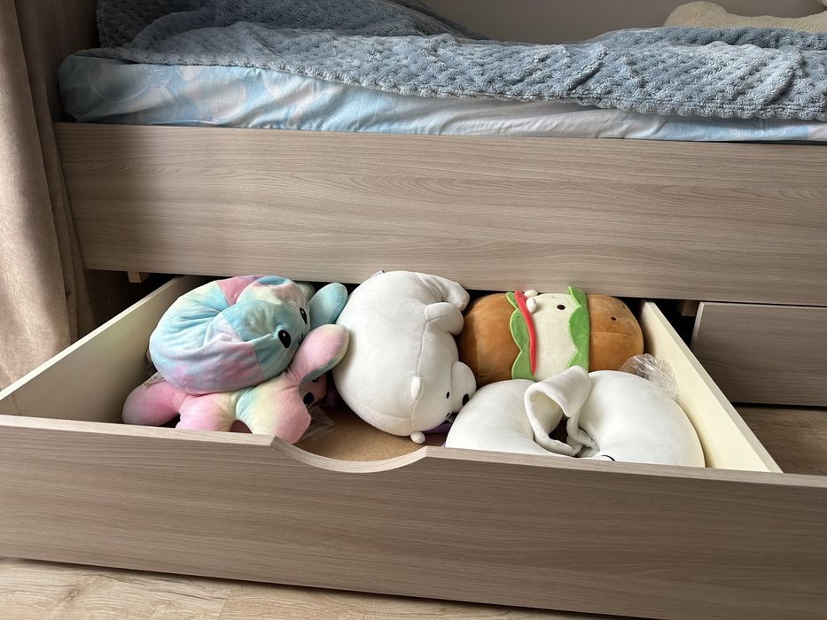 Односпальная кровать