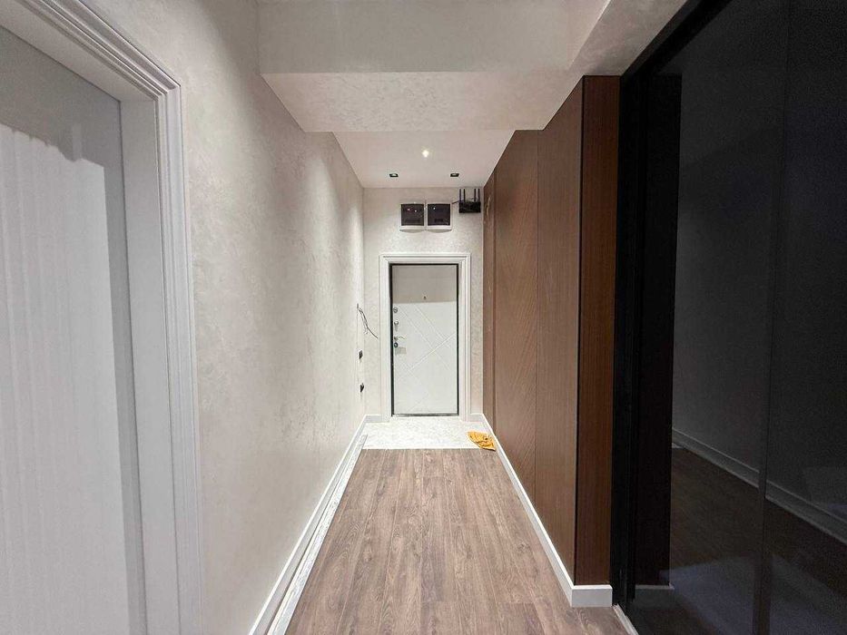 СРОЧНО !! Продаётся квартира в Яшнабаде 2/2/5 ( 57 кв/м ) Баку