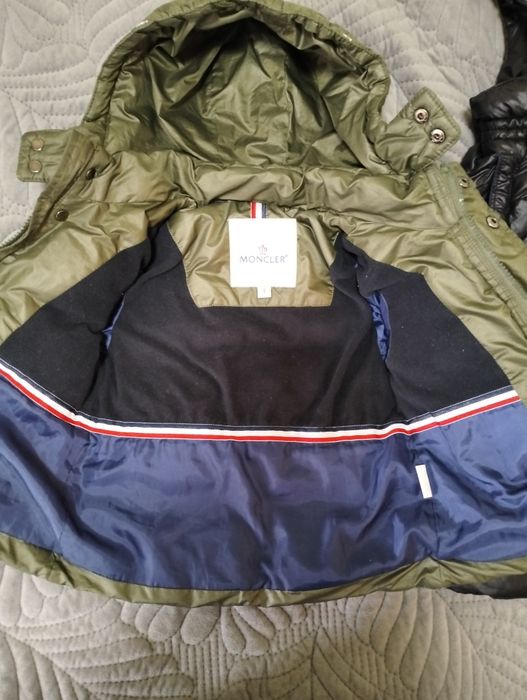 Продам детскую куртку