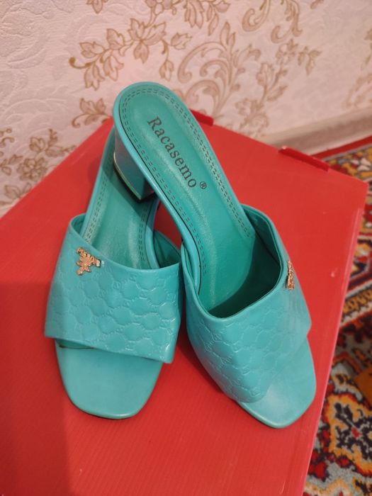 Продам шлепанцы.