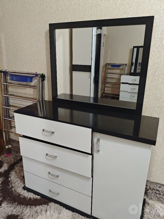 Продается кровать и трюмо