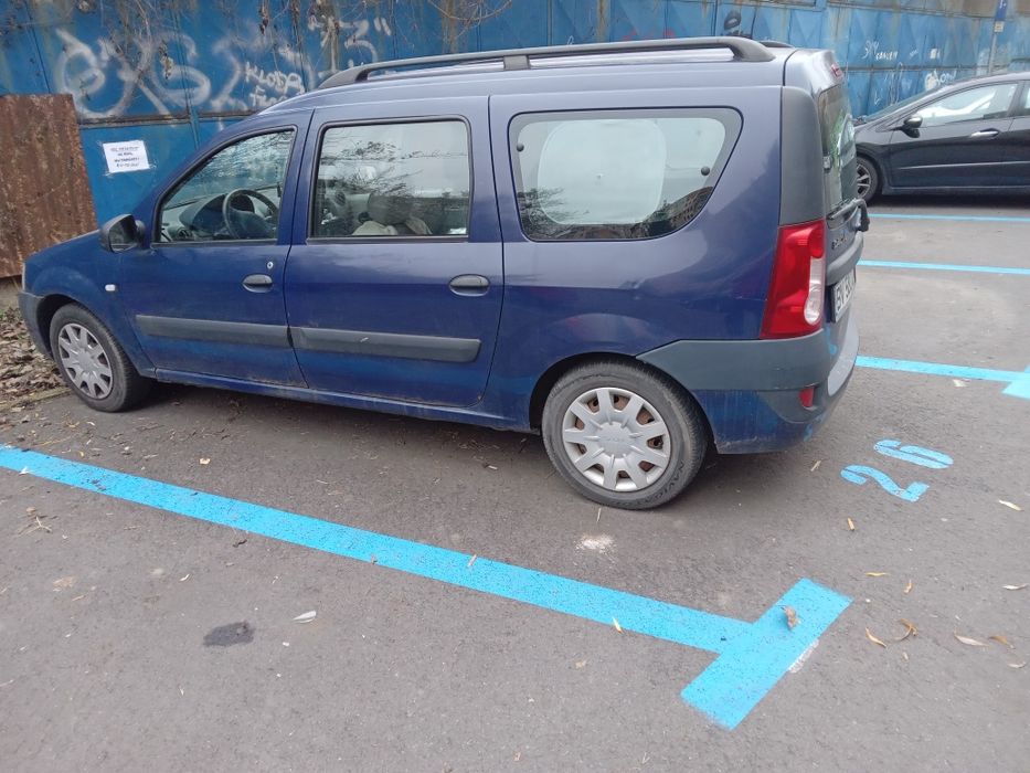 Vand LOGAN- MCV 1,6 MCI, break, cu 7 locuri,motor de 1,6 -  benzina