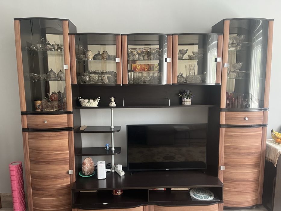 Продаем стенку для гостиной