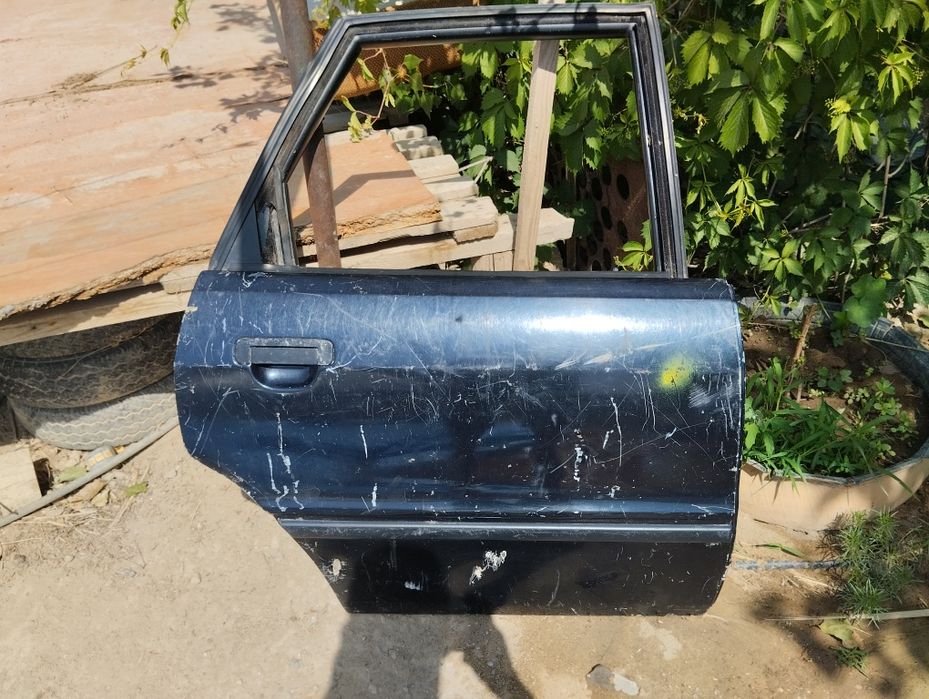 Есік көліктік 80