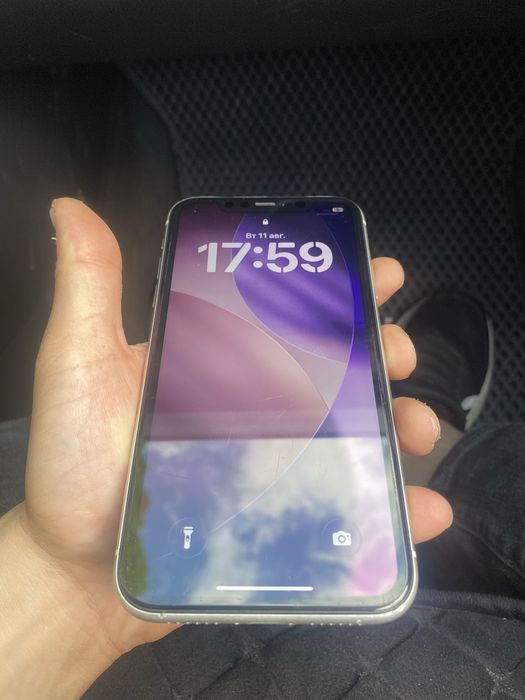 Продам iPhone 11!