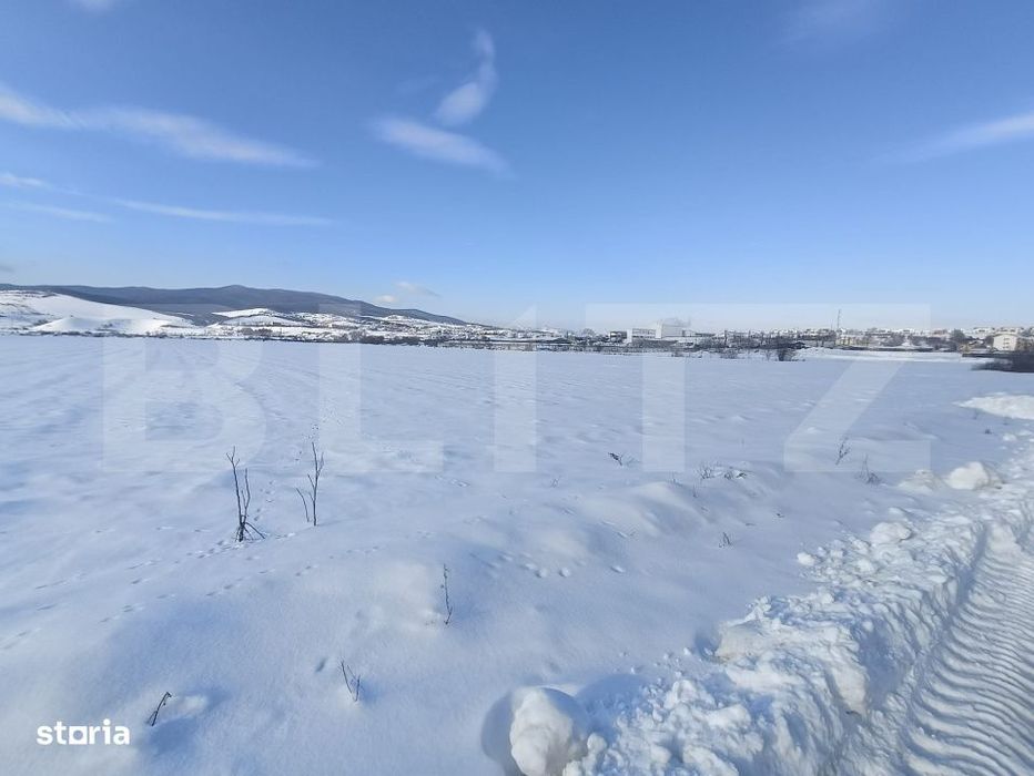 Teren partial intravilan, 7.000 mp, utilitati – ideal hala, zona Gar