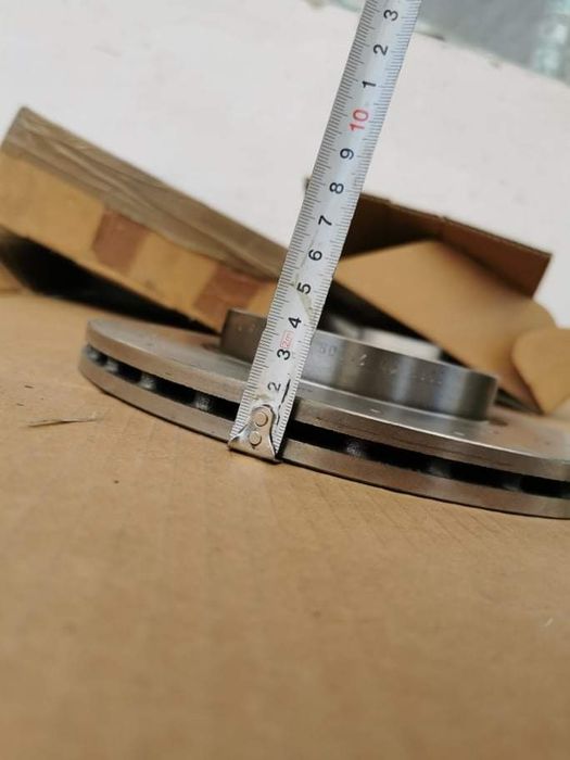 Discuri frane fata perforate ventilate Alfa Romeo Fiat Lancia