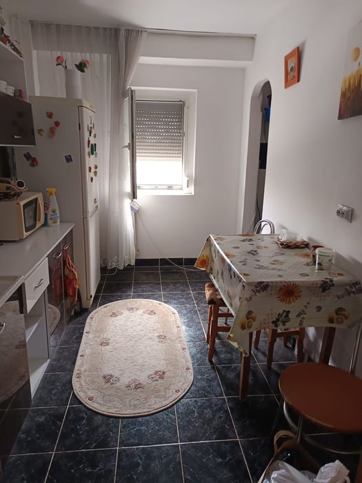 Vând apartament cu 2 camere, Mangalia