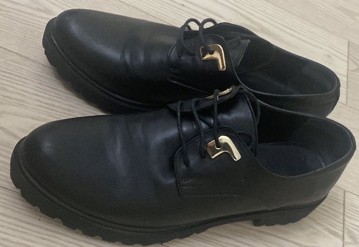 Натуральная кожаная обувь