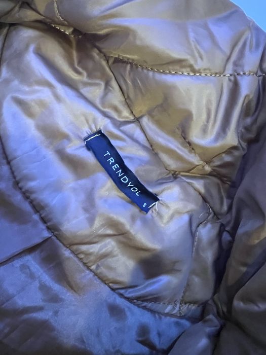 Куртка лёгкая для девочки 12-14 лет