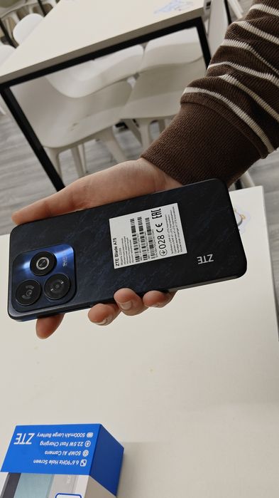 ZTE BLADE A75(128/8)