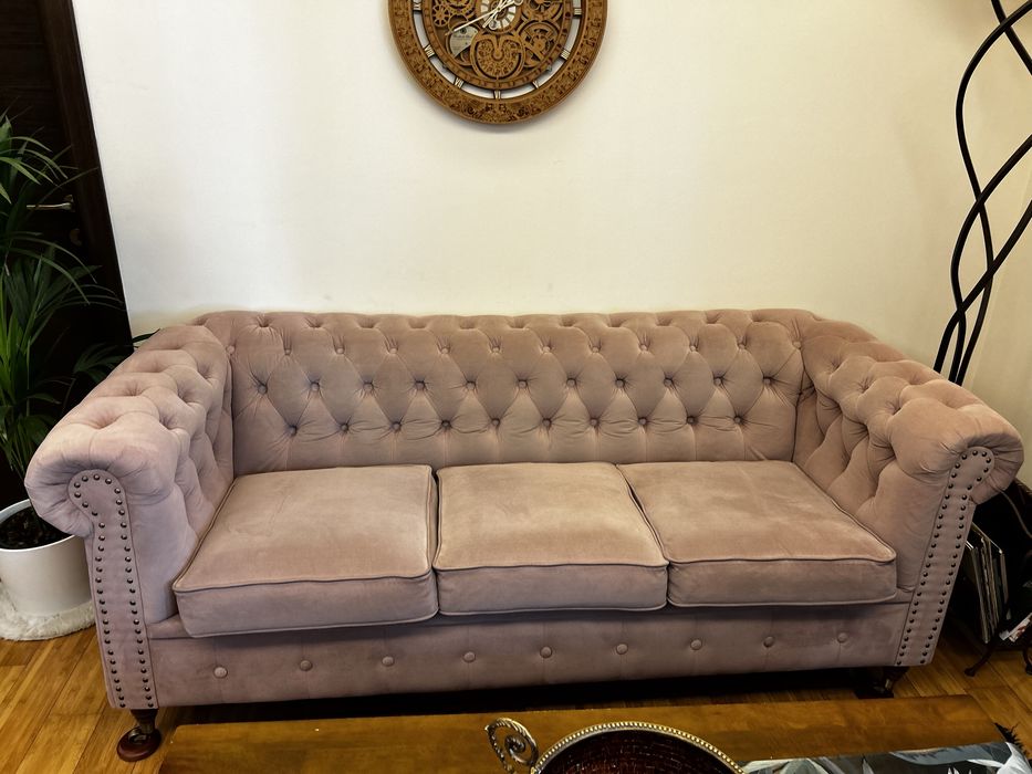 Set canapele model Chesterfield culoare roz pudra
