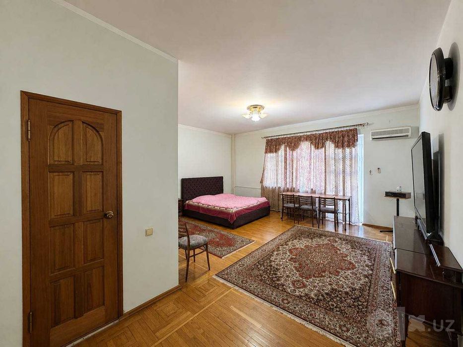 Продается Здание 366 м2, 8,4 сот, чайхана Салом, 1 линия