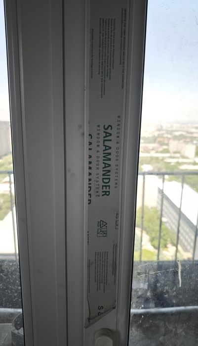 Продам окно Salamander