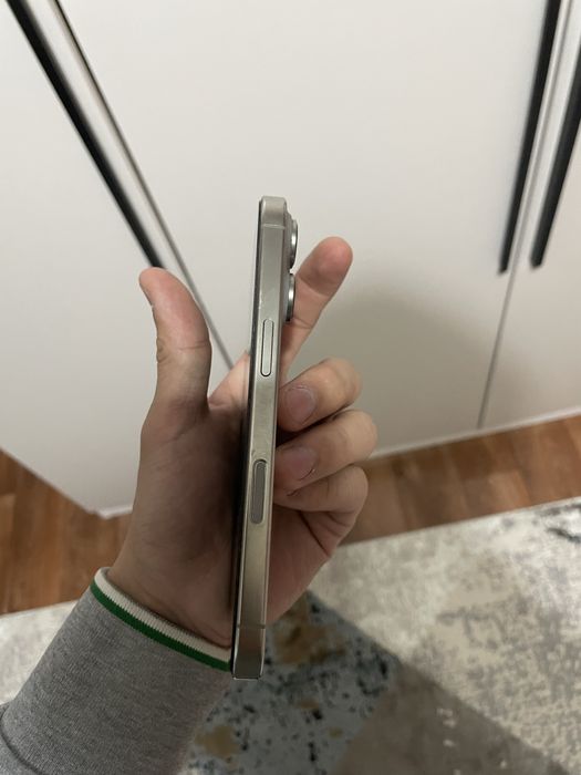Iphone 16 pro silver