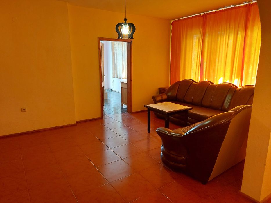 Продава се Тристаен апартамент в Стара Загора, Център - 100 кв.м за 1450 €/кв.м - Снимка #5