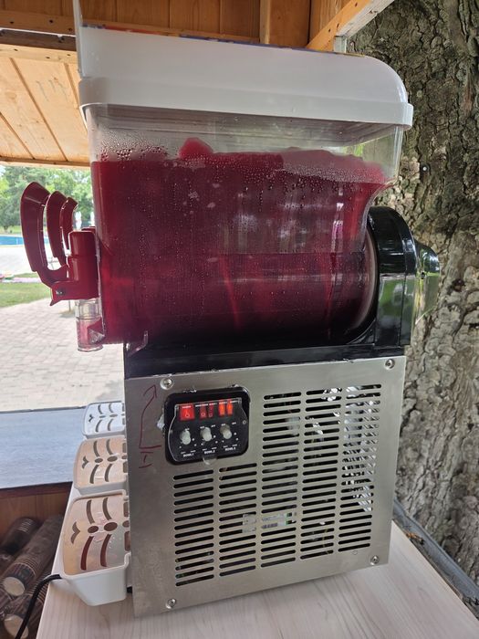 Aparat de slushie granita aproape nou