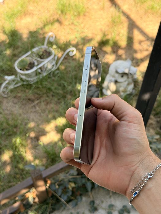 Iphone 16 pro    .