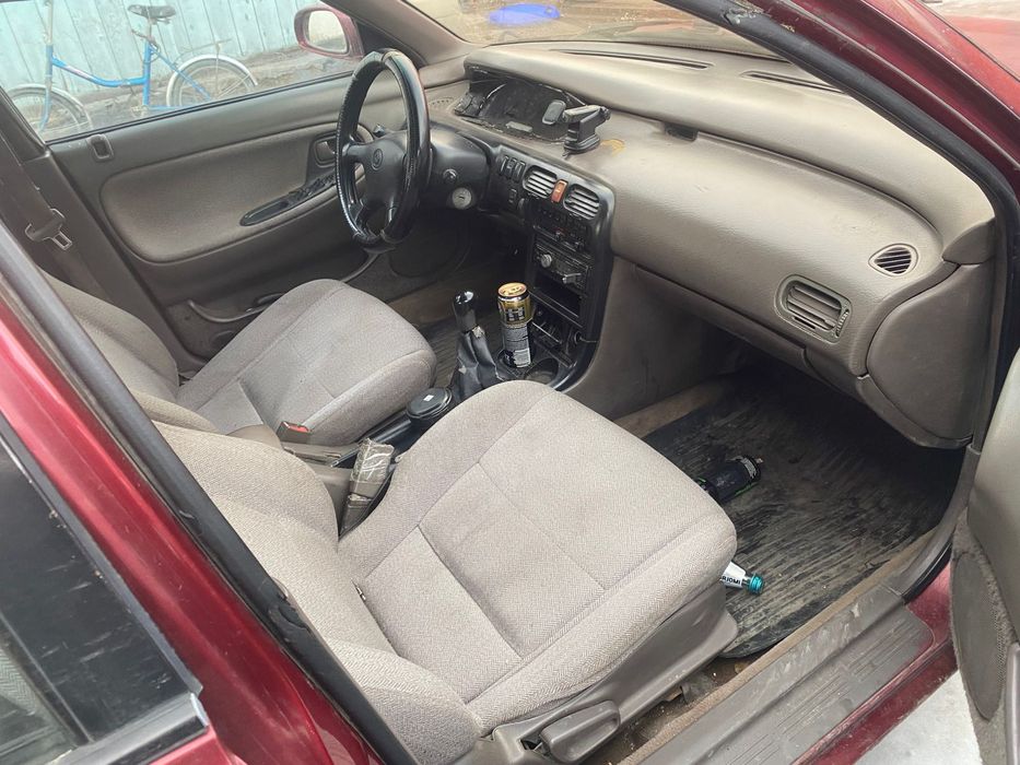 Срочно продам Мазда кронос