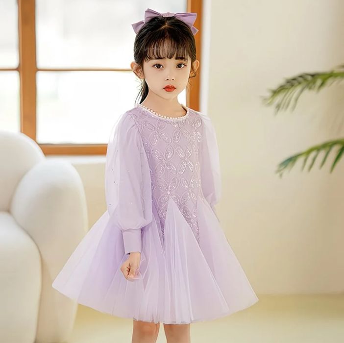 Новое нарядное платье