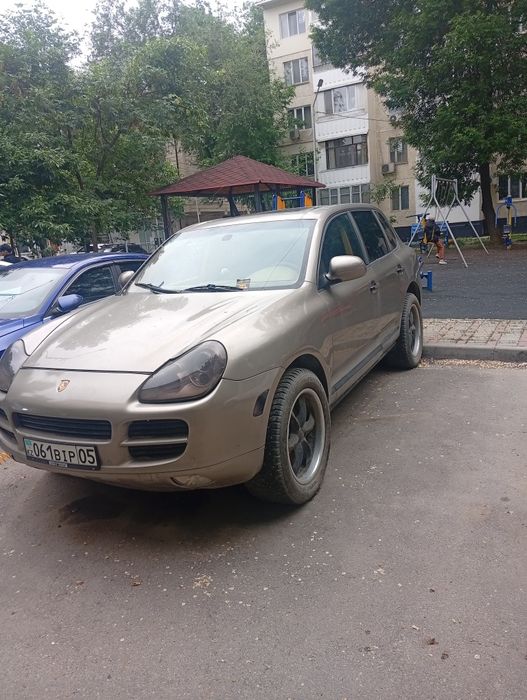 Продам автомобиль порш каен