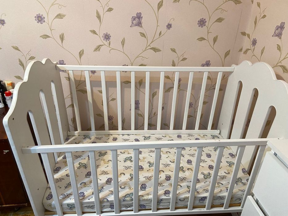 Продам новую детскую кроватку