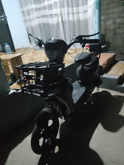 Скутер продаются