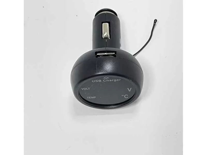 Адаптер за запалката на автомобила 3 в 1, usb , термометър, волтметър