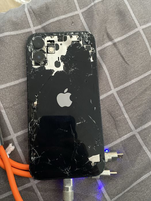 Iphone 12 pentru piese