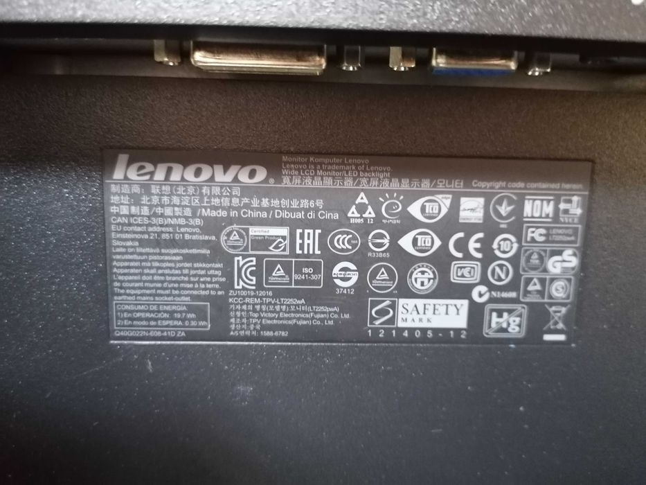 Monitor Lenovo Model LT2252pwA