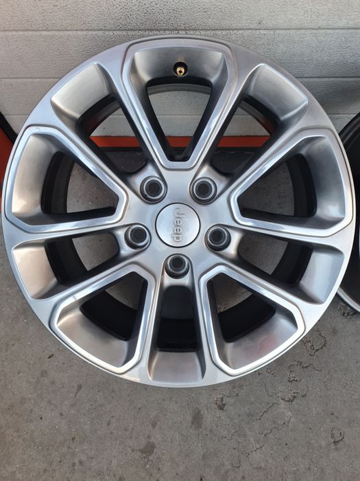 Оригинални джанти за Гранд Чероки JEEP GRAND CHEROKEE R18 5x127 ET56.4 8J